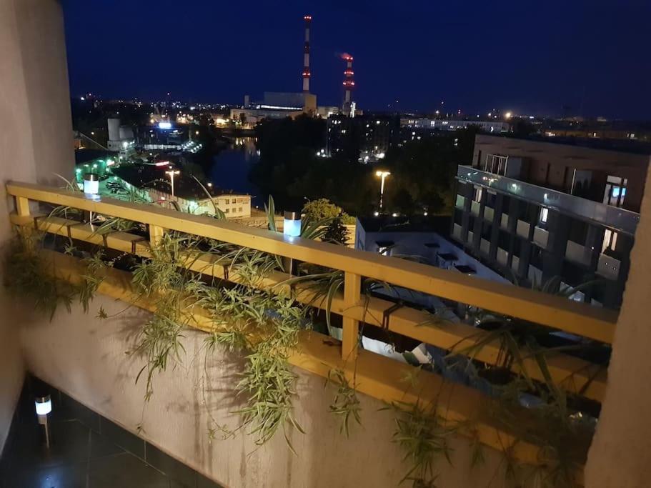 Apartamento Sloneczny Apartamencik Breslavia Exterior foto
